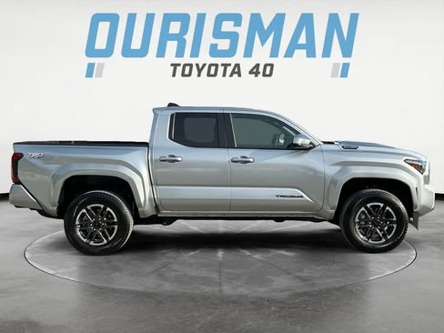 Certified 2025 Toyota Tacoma TRD Sport image 9