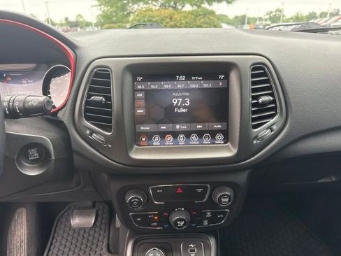 Used 2020 Jeep Compass Trailhawk w/ Cold Weather Group AWD/4WD image 17