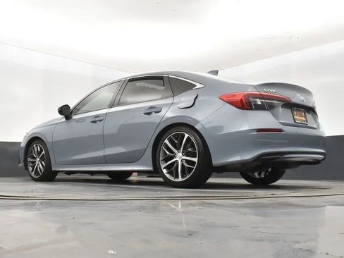 Used 2024 Honda Civic Touring image 12