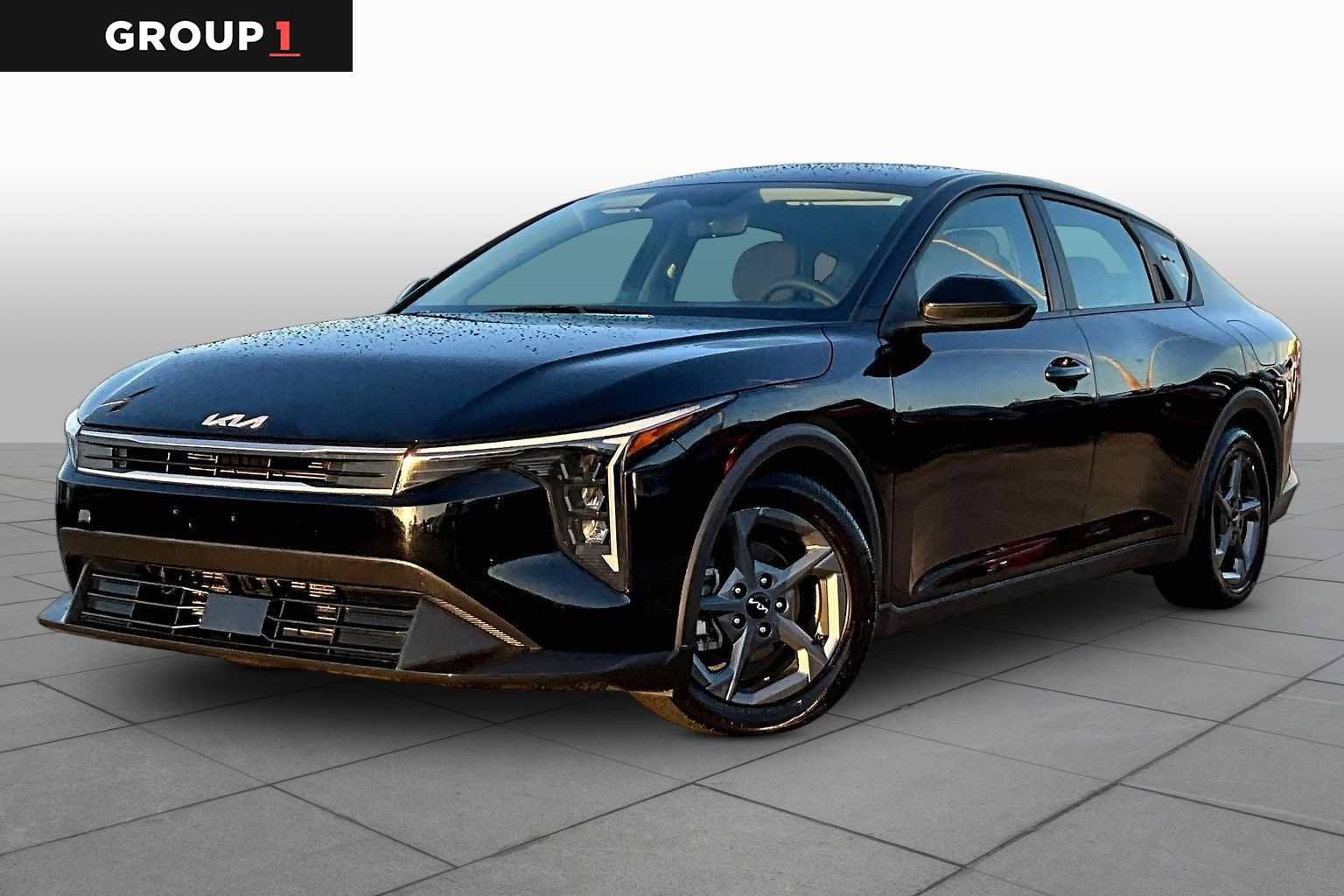 Used 2025 Kia K4 FWD image 1