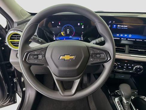 New 2026 Chevrolet Trax LT FWD image 13