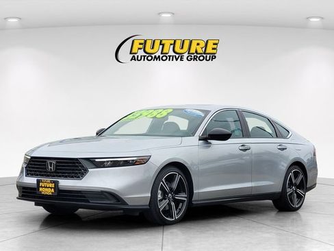 Used 2025 Honda Accord Sport image 5