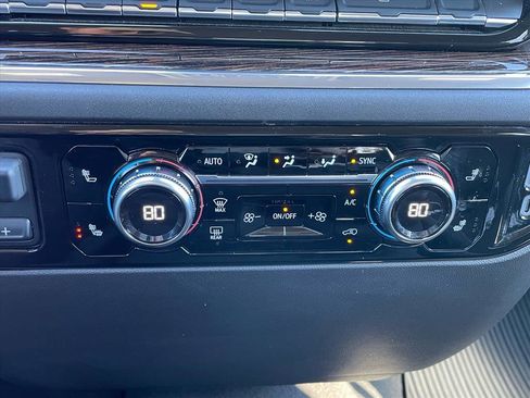 Used 2024 GMC Sierra 1500 Elevation image 13