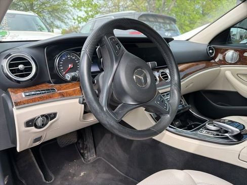 Used 2018 Mercedes-Benz E 400 4MATIC Sedan image 7