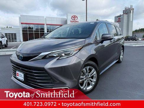 Certified 2024 Toyota Sienna Platinum AWD/4WD image 1