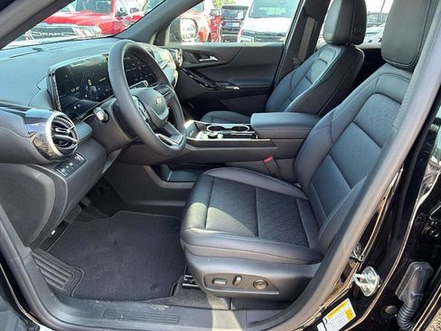 New 2026 Chevrolet Equinox LT w/ Convenience Package II FWD image 16