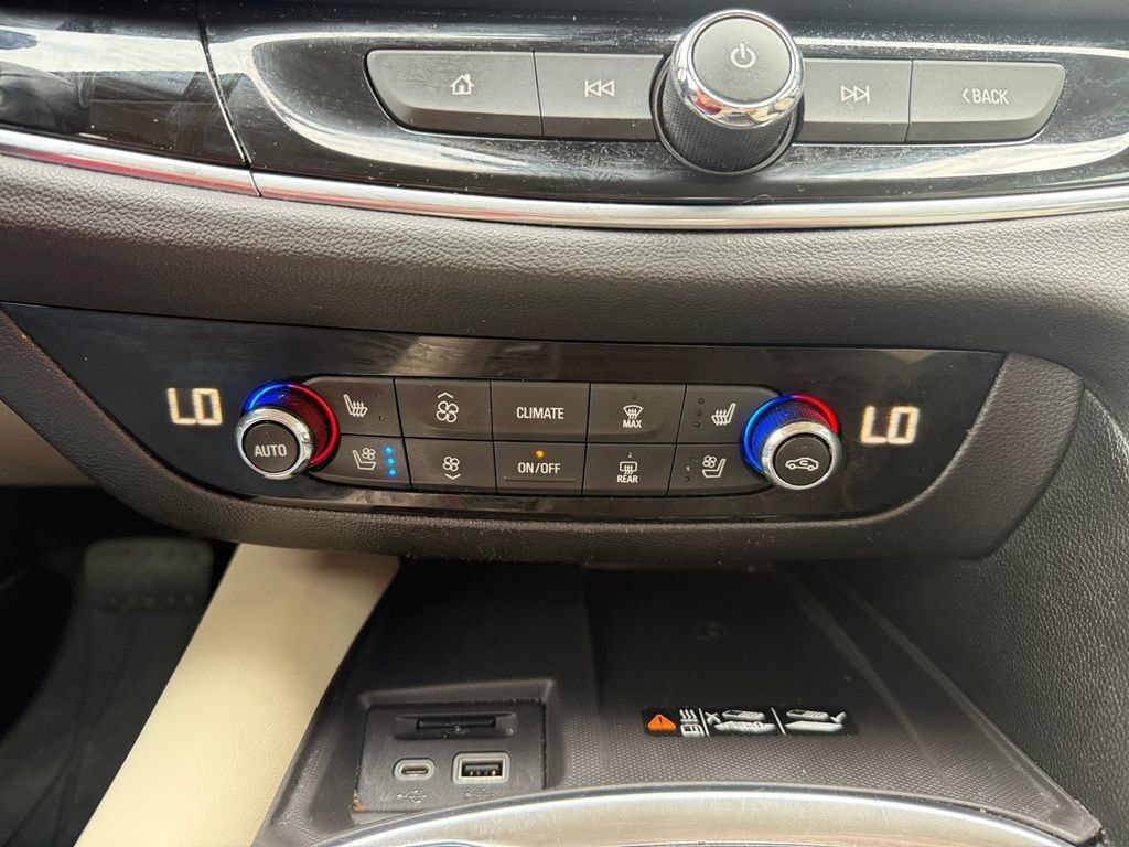 Used 2024 Buick Enclave Avenir w/ LPO, Floor Liner Package FWD image 22