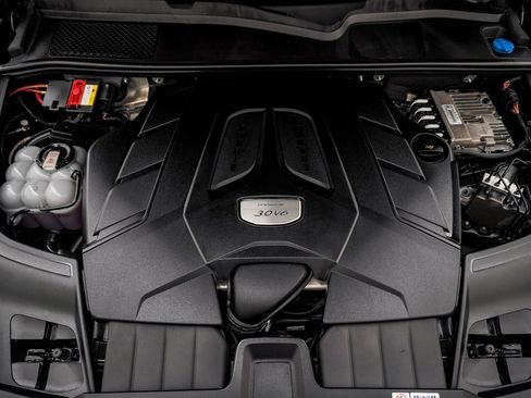 Certified 2022 Porsche Cayenne image 29