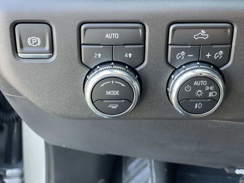 New 2026 GMC Sierra 1500 Elevation image 20