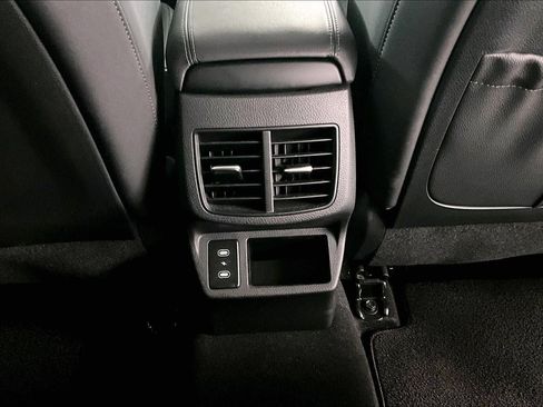 Used 2024 Kia Seltos EX image 10