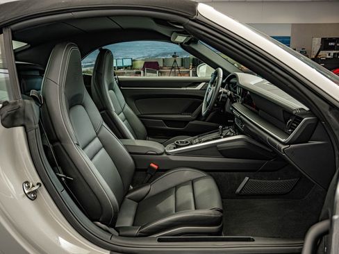Used 2024 Porsche 911 Carrera S RWD image 54