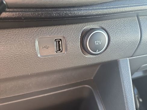 Used 2022 Ford Transit 350 XLT image 18