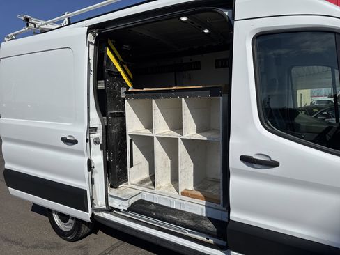Used 2022 Ford Transit 250 Medium Roof image 25