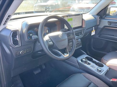 New 2025 Ford Bronco Sport Outer Banks w/ Outer Banks Tech Package+ image 6