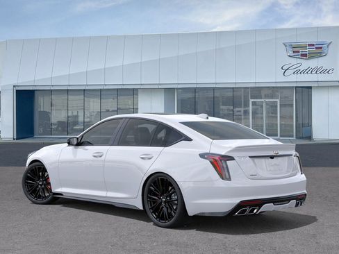New 2026 Cadillac CT5 V image 3