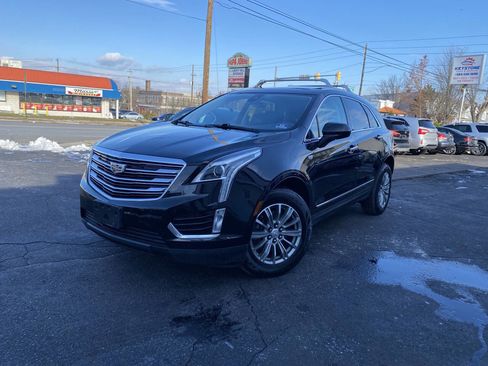 Used 2017 Cadillac XT5 Luxury w/ Driver Awareness Package image 2