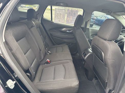 Used 2023 GMC Terrain SLE w/ Driver Convenience Package image 34