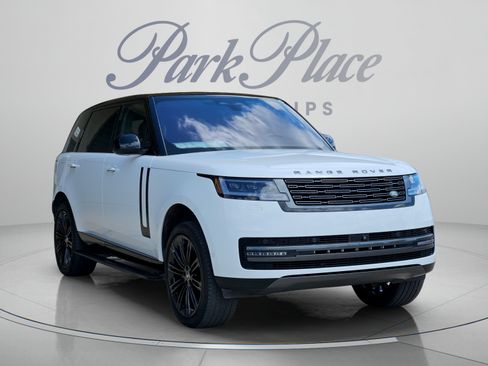 Used 2023 Land Rover Range Rover Long Wheelbase SE AWD/4WD image 8