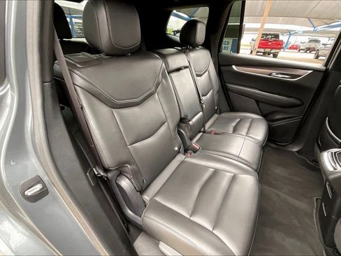Used 2022 Cadillac XT6 Luxury image 19
