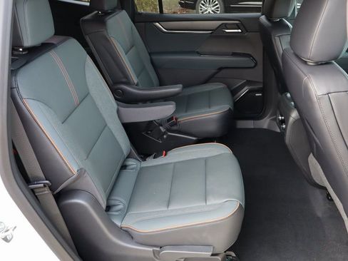 New 2026 GMC Acadia AT4 w/ Luxury Package AWD/4WD image 24