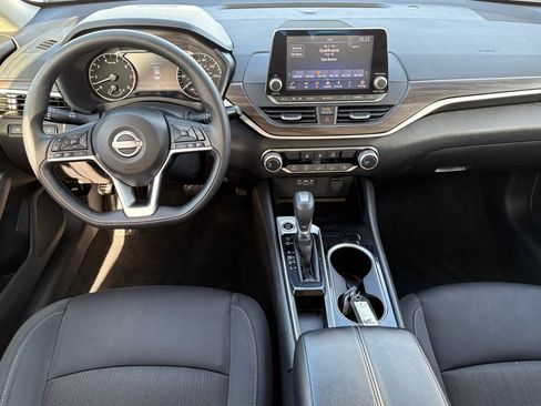 Certified 2024 Nissan Altima 2.5 SV image 17