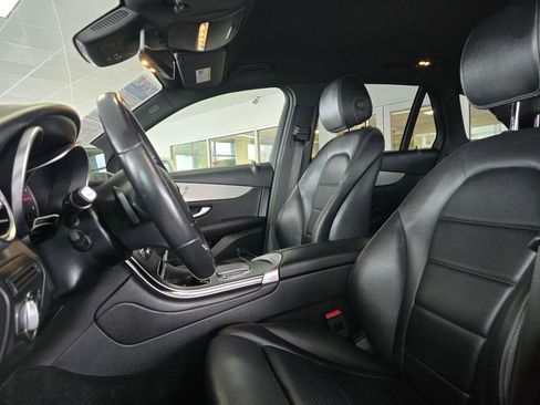 Used 2022 Mercedes-Benz GLC 300 image 23