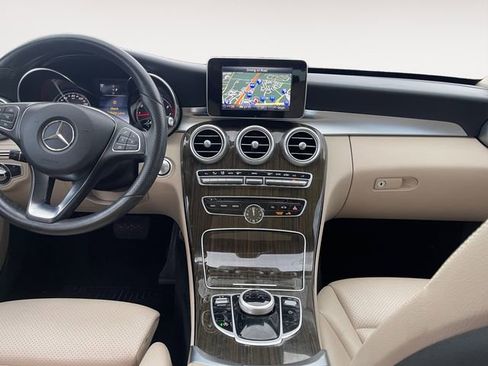 Used 2018 Mercedes-Benz C 300 4MATIC Sedan w/ Premium Package image 10