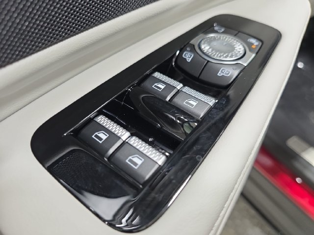 New 2026 Lincoln Nautilus Premier w/ Jet Appearance Package AWD/4WD image 24