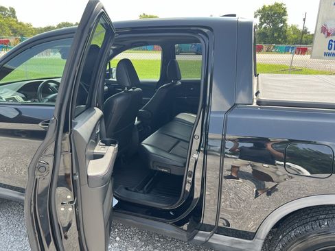 Used 2017 Honda Ridgeline Black Edition image 10