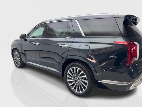 Used 2024 Hyundai Palisade Calligraphy image 14