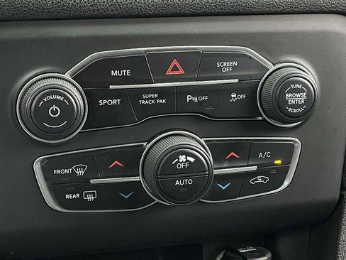 Used 2019 Dodge Charger GT RWD image 25