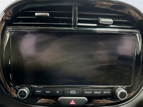 Used 2023 Kia Soul GT-Line image 12