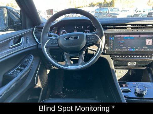 New 2026 Jeep Grand Cherokee Limited AWD/4WD image 16