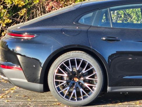New 2026 Porsche Panamera image 13