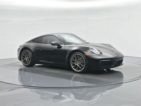 Used 2023 Porsche 911 Carrera image 27