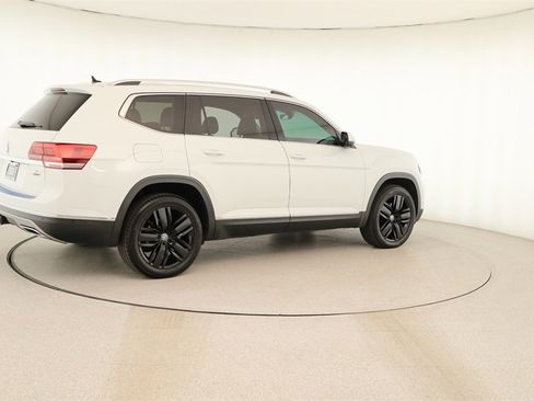 Used 2018 Volkswagen Atlas SEL Premium image 7