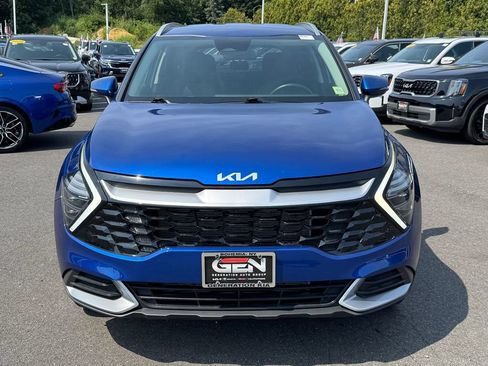 Used 2025 Kia Sportage EX AWD/4WD image 2