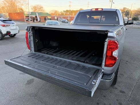 Used 2015 Toyota Tundra SR5 image 18
