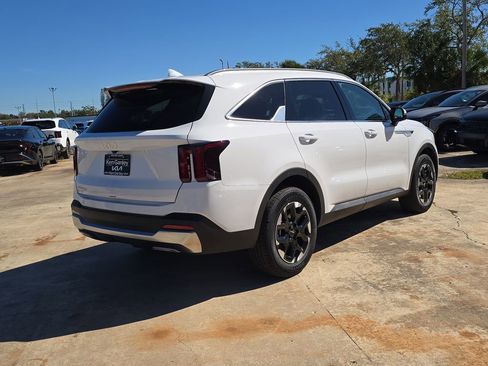 New 2026 Kia Sorento S w/ S Panoramic Sunroof Package image 8