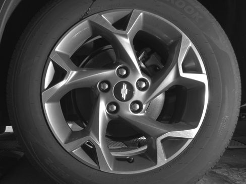 Used 2025 Chevrolet Trax LT w/ LT Convenience Package FWD image 14