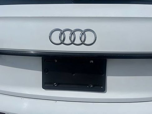 Used 2025 Audi Q5 2.0T Premium AWD/4WD image 14