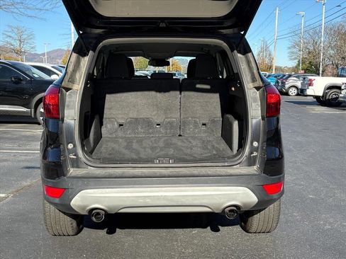 Used 2019 Ford Escape SE image 25