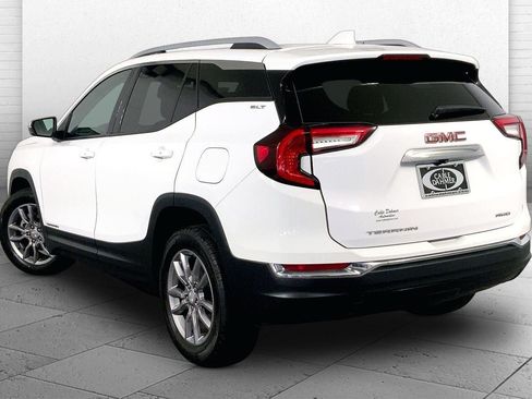 Used 2024 GMC Terrain SLT AWD/4WD image 11