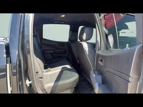 Used 2024 Chevrolet Colorado Trail Boss w/ Advanced Trailering Package AWD/4WD image 24