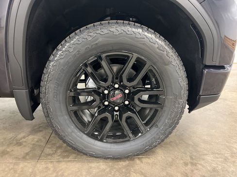 New 2026 GMC Sierra 1500 Elevation image 18