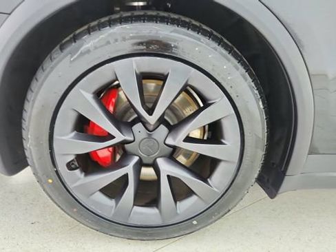 Used 2024 Tesla Model X Plaid image 64