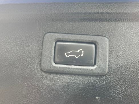 Used 2017 Subaru Outback 2.5i Limited image 26