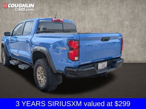 Used 2025 Chevrolet Colorado ZR2 w/ Technology Package AWD/4WD image 6