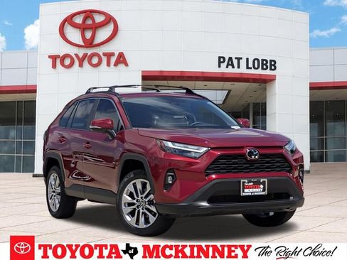 Used 2025 Toyota RAV4 XLE Premium FWD image 1