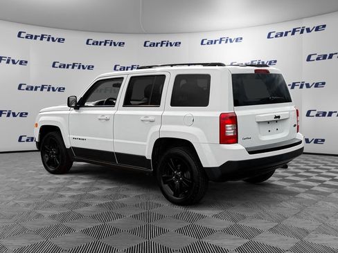 Used 2015 Jeep Patriot Sport w/ Power Value Group FWD image 3